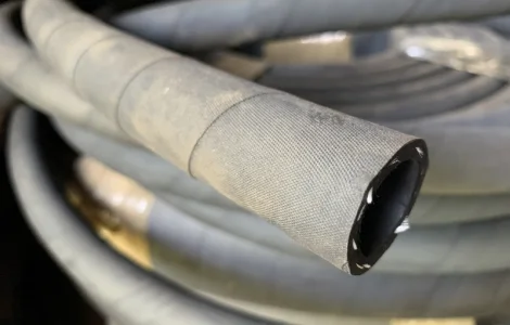 Резиновый напорный шланг воды, масла, кислорода