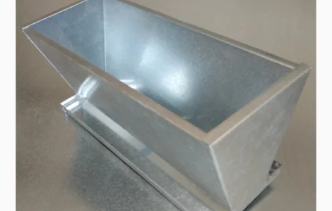 Кормушка бункерная двусторонняя