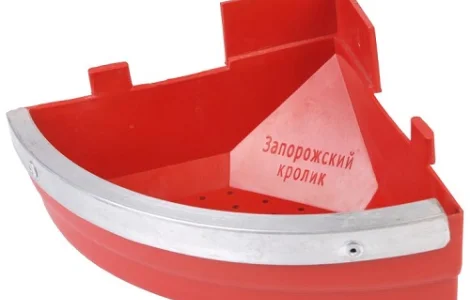 Кормушка пластиковая для кроликов