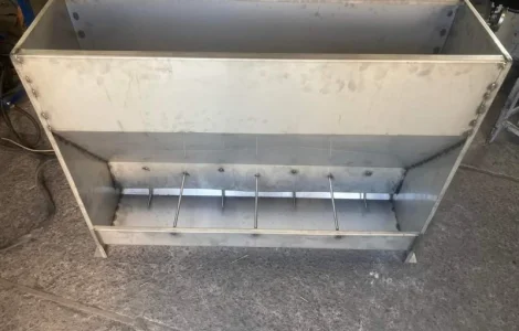 Годівниця для свиней з нержавіючої сталі одностороння на 4 кормомісця (4Х1)