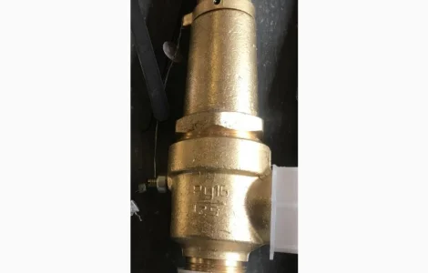 Клапан предохранительный УФ 55105 17б5бк