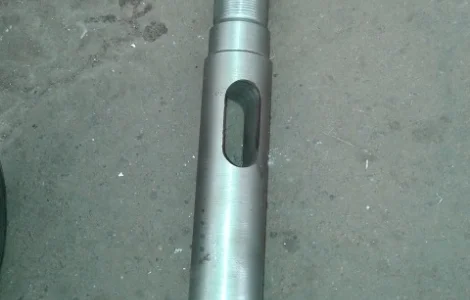 Винт 150.56.347 стяжной верхней тяги навески тракторов Т-150