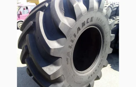 Alliance 1050/50R32 73x44, 00-32 180 A8