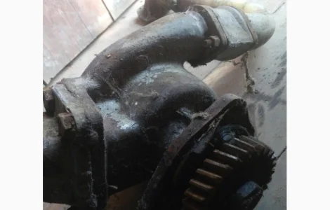 ПР. водяную помпу на ЯМЗ-240