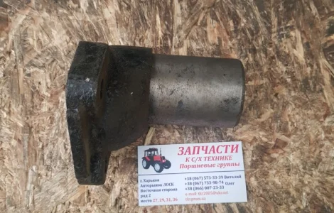 Патрубок глушителя (Т-40, Д-144) Т40-1205191