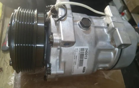 Компрессор кондиционера Renault Scenic 1996-2003 гг. Япония