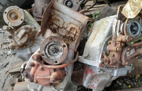Продам опору проміжну валу відбору трактора Т-150 К
