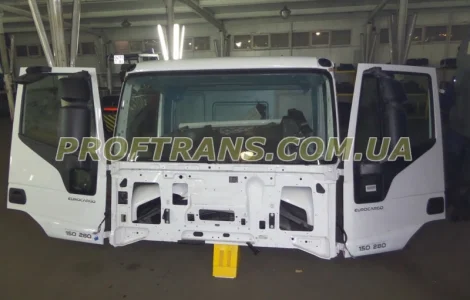 Стекло лобовое Iveco Eurocargo Ивеко Еврокарго НОВОЕ ОРИГИНАЛ