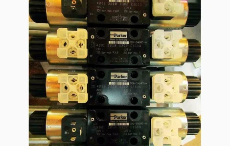 Распределители с гидравлическим управлением WH10s12x