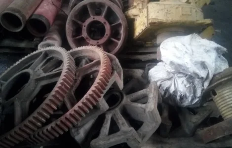 Продам запчасти на драглайн ЭО-5111