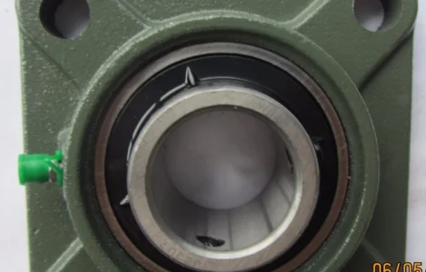 Подшипники корпусные UCF207