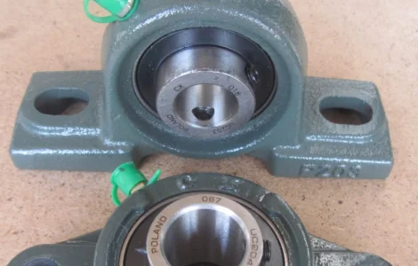 Подшипники UC203 в корпусе FL ( UCFL203) под вал 17 мм