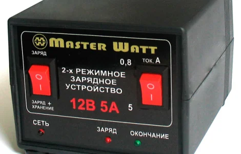 Зарядне устройство для аккумуляторів генератора