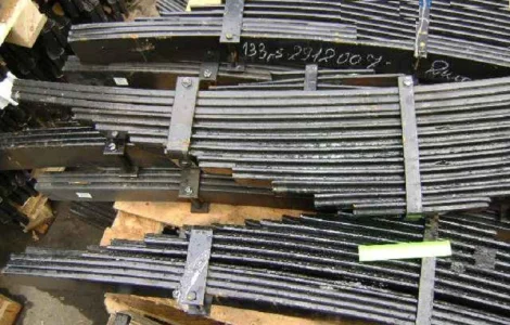 Рессора задняя 133Д-2912007 со стяжными хомутами автомобиля ЗИЛ-133 ГЯ