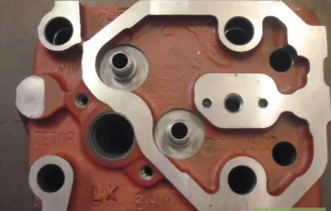 ZETOR. Запчасти и комплектующие по умереным ценам. . . .