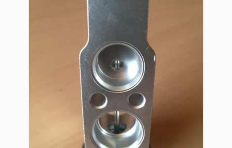 Клапан ТРВ кондиціонера - TOYOTA, LEXUS (260944)