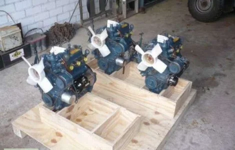 Двигатель для трактора Kubota D722,  D905,  D1005,  D1105 и др