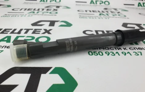 Форсунка топливная 3928238, 3928228 3802753, 3919602, 3802455 6CT8.3