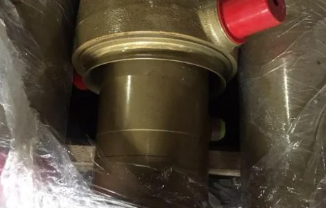 Гидроцилиндр 4-х штоковый (длина 1 штока 1682 мм) тип B