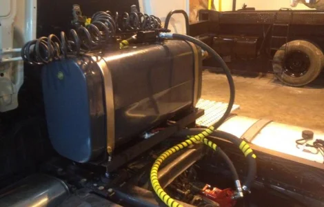 Комплект гидравлики на тягач Renault, аналог гидравлики Hyva