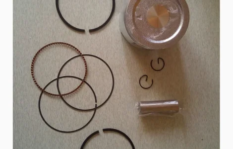 Продам поршень, поршневой комплект в сборе для бензинового двигателя 188f