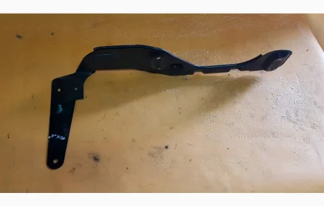 1928316 Кронштейн подножки правый DAF XF 106 Euro 6 2388176