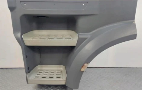 1835023 Крыло верхнее с подножкой левое DAF XF 106 Euro 6