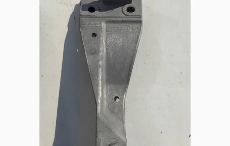 2006328 Кронштейн кронштейна фары левый DAF XF 106 Euro 6