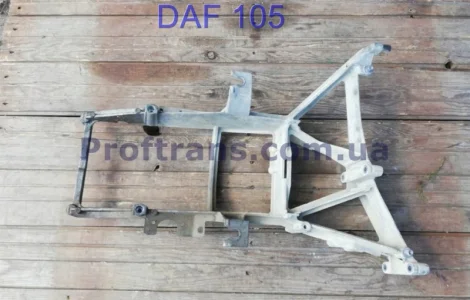1396937 1862946 Кронштейн фары правый Daf XF 105 Даф ХФ 105