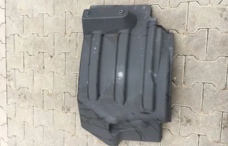 504244964 Подкрылок верхний левый Iveco Stralis