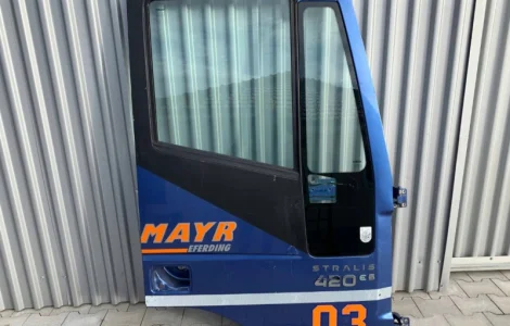 504080386 Стекло глухое двери правой Iveco Stralis