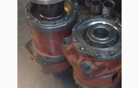 Вал нижний с шестерней Д100.08.102сб3/003