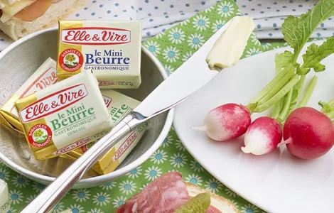 Продам масло вершкове 82% Elle&Vire, порційна упаковка по 10г, мікропачка/мікропорція