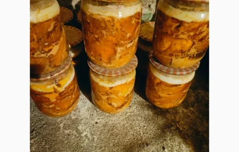 Тушенка з м'яса свиніни, домашня, автоклавна, по госту, 0.5 литра