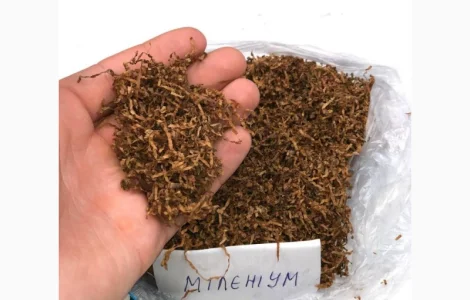 Внаявності великій вибір тютюну без палок та мусора