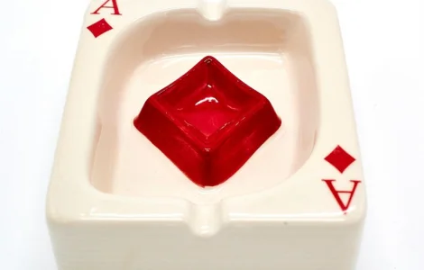 Пепельница керамическая Карта 6-1513