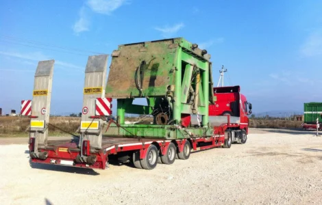 Перевезення негабаритних вантажів та спецтехніки в Ужгороді