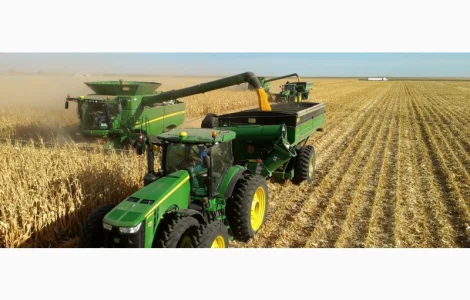 Сбор урожая 2025 года: аренда комбайнов