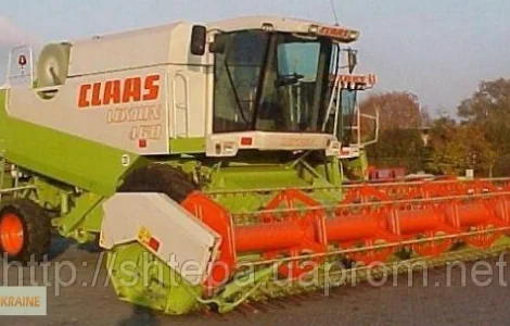 Уборка соняшника, кукурудзи та сої комбайнами у Житомирі