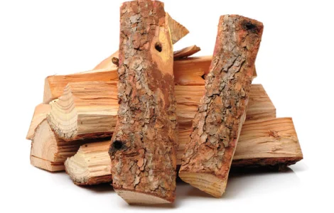 У нас можно купить дрова колотые сосны в Киеве и области