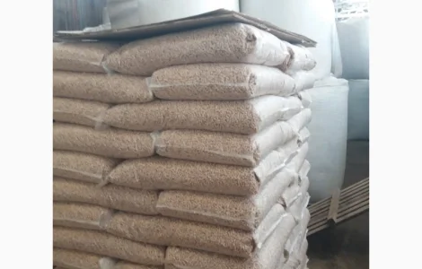 Деревні гранули з чистої деревини