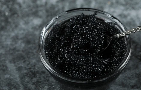 ЧОРНА ІКРА ОСЕТРОВА (АМУРСЬКИЙ ОСЕТР), 100 Г