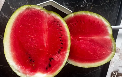 Продам соковитий смачний кавун із власного господарства