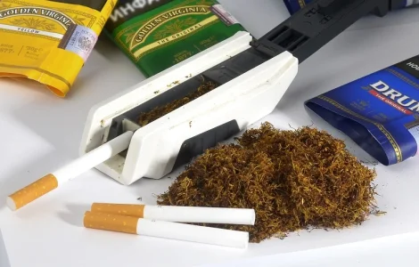 Тютюн якісний в наявності для куріння