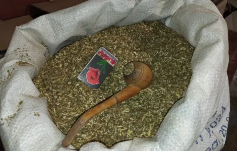 МАХОРКА вище середнього ТАБАК !! домашній самосад і табак порізка лапшою ! не вонючий