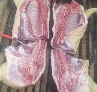 Домашняя свинина: полутуши и четверти