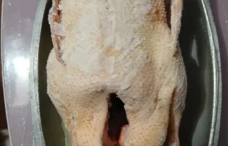 Продается домашняя утка тушкой