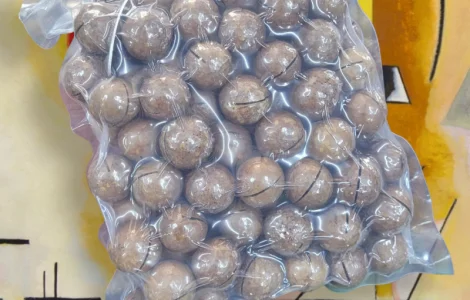 Макадамія горіх неочищений