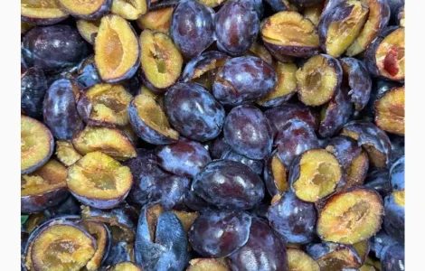 Продам морожену сливу