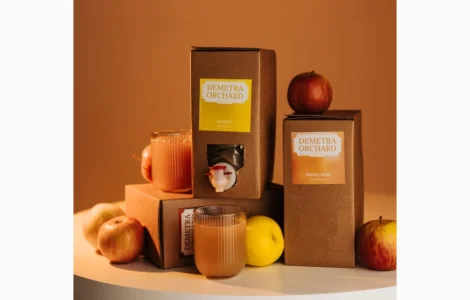 Пропонується яблучний сік прямого віджиму